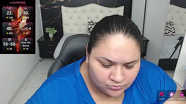 Aaliyah11 online show from October 14, 1:28 am