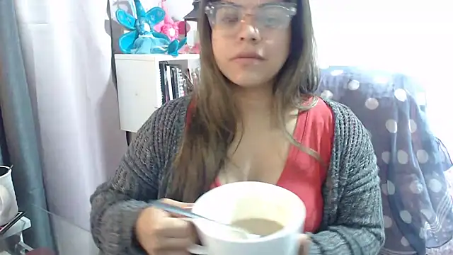 Snapshot of KatteAngelLat chatting on September 22, 12:01 am KatteAngelLat online show from September 22, 12:01 am