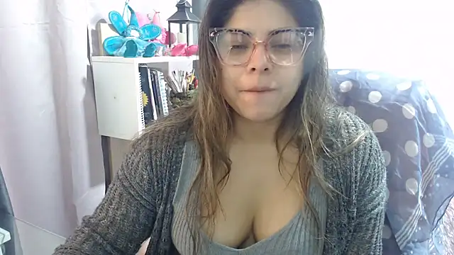 Snapshot of KatteAngelLat chatting on September 30, 12:59 am KatteAngelLat online show from September 30, 12:59 am