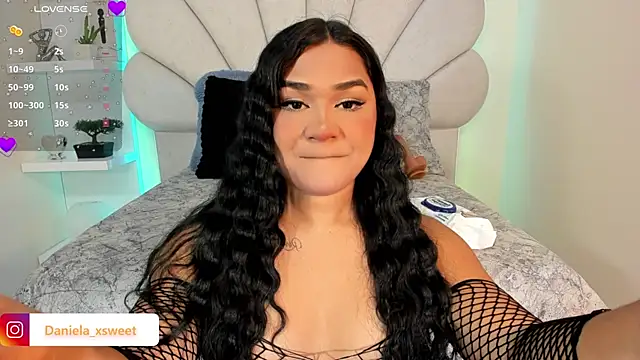 Snapshot of Danielaangelina chatting on November 5, 6:46 am Danielaangelina online show from November 5, 6:46 am