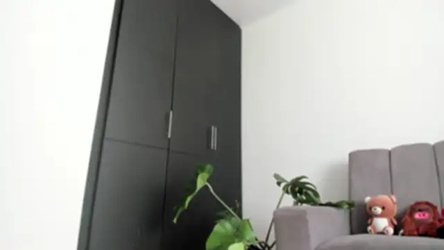 ggor4w33 online show from March 4, 7:42 pm