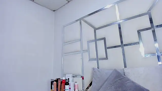 ZoeWan69 online show from October 3, 11:29 am