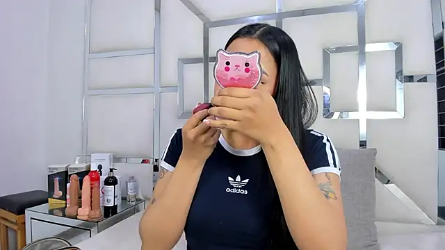 ZoeWan69 online show from November 11, 11:32 am