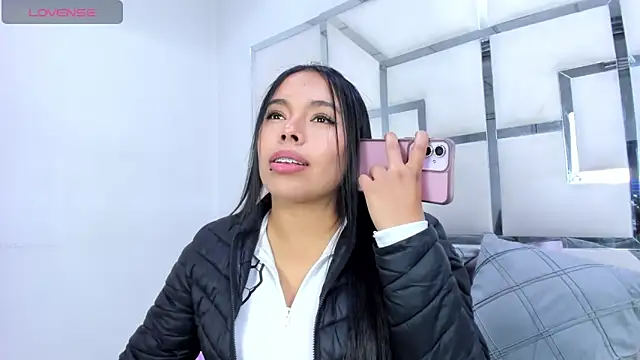 ZoeWan69 online show from March 4, 2:12 pm