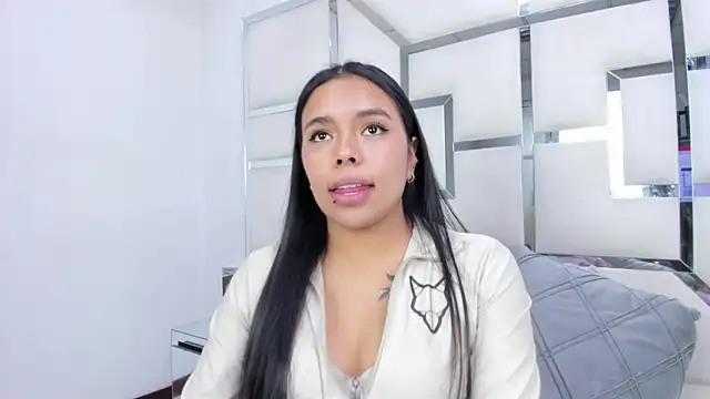 ZoeWan69 online show from March 27, 2:39 pm