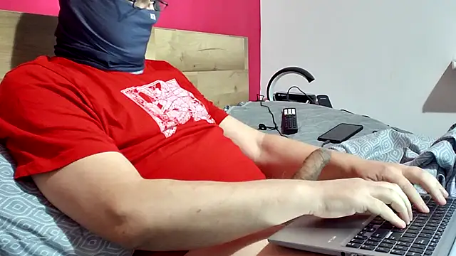 Snapshot of ruplumber chatting on March 3, 5:02 am ruplumber online show from March 3, 5:02 am