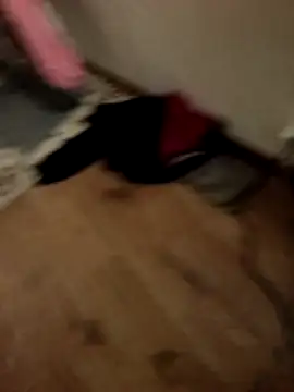 Snapshot of Dam70 chatting on February 22, 2:02 am Dam70 online show from February 22, 2:02 am