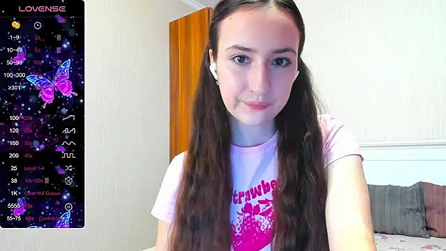 Cute  Nana online show from July 6, 6:10 am