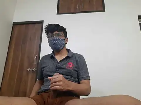 Snapshot of kk77102 chatting on February 25, 5:58 pm kk77102 online show from February 25, 5:58 pm