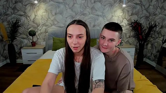Snapshot of LindaBryantt chatting on February 3, 10:58 am LindaBryantt online show from February 3, 10:58 am