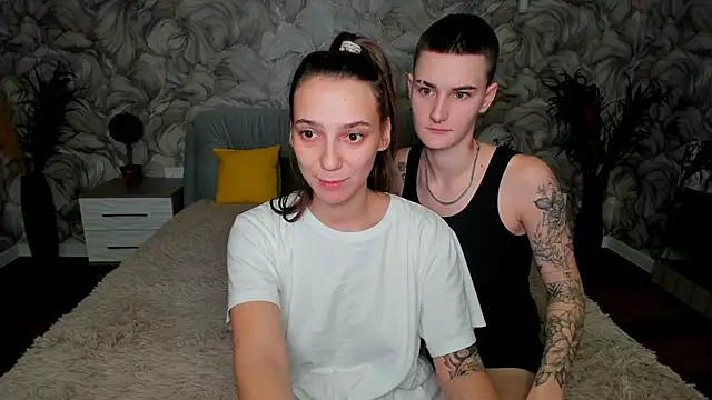Snapshot of LindaBryantt chatting on February 5, 10:19 am LindaBryantt online show from February 5, 10:19 am