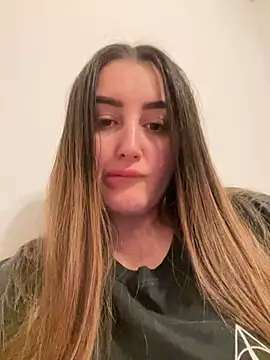 hotAlys online show from February 5, 1:04 am