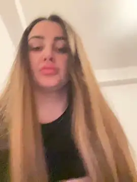 hotAlys online show from February 7, 2:29 am