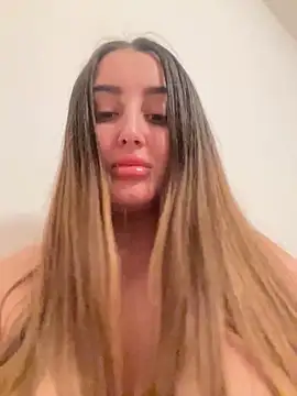 hotAlys online show from February 10, 8:21 pm