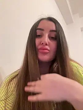 hotAlys online show from March 4, 5:34 pm