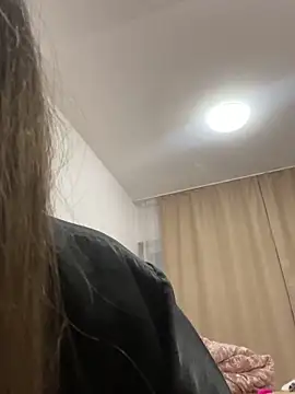 hotAlys online show from March 19, 2:05 am