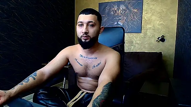Snapshot of JaceZachary chatting on February 24, 11:43 am JaceZachary online show from February 24, 11:43 am
