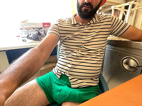 Snapshot of legolasleo chatting on September 23, 10:18 am legolasleo online show from September 23, 10:18 am