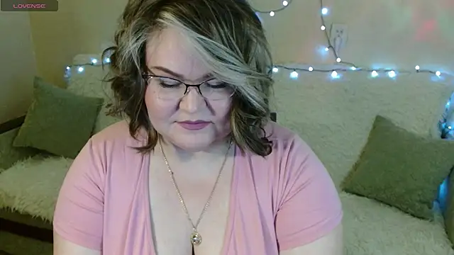 Vivien  wet online show from February 4, 8:06 pm