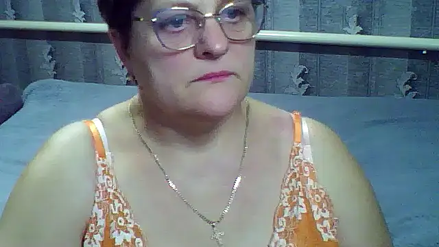 Snapshot of ElzaJewel chatting on February 18, 10:28 pm ElzaJewel online show from February 18, 10:28 pm