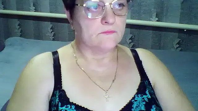 Snapshot of ElzaJewel chatting on February 23, 7:22 pm ElzaJewel online show from February 23, 7:22 pm