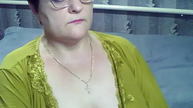 Snapshot of ElzaJewel chatting on February 28, 9:21 am ElzaJewel online show from February 28, 9:21 am