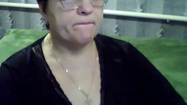 Snapshot of ElzaJewel chatting on March 10, 6:40 am ElzaJewel online show from March 10, 6:40 am