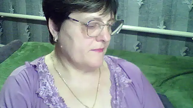 Snapshot of ElzaJewel chatting on March 14, 7:47 am ElzaJewel online show from March 14, 7:47 am