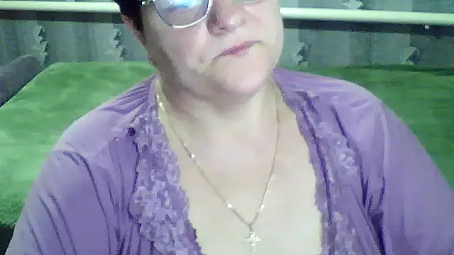 Snapshot of ElzaJewel chatting on March 31, 12:23 am ElzaJewel online show from March 31, 12:23 am