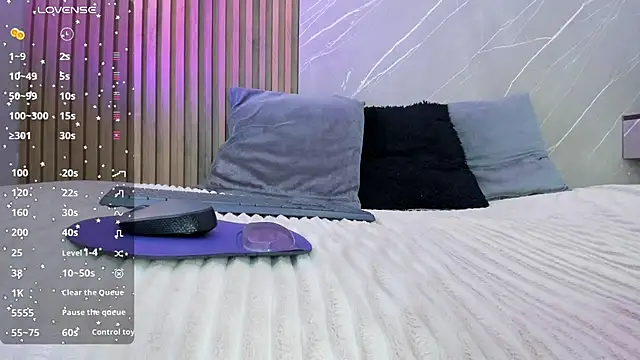 ariana jhonson1 online show from November 8, 12:38 pm