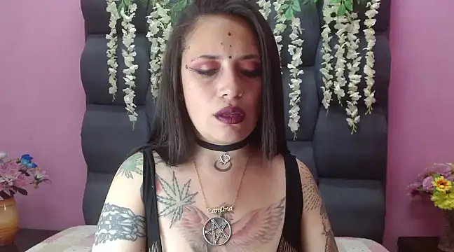 Snapshot of Fenix_Lilith chatting on March 15, 1:29 pm Fenix Lilith online show from March 15, 1:29 pm