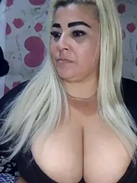 BonniAdams online show from December 5, 3:26 am