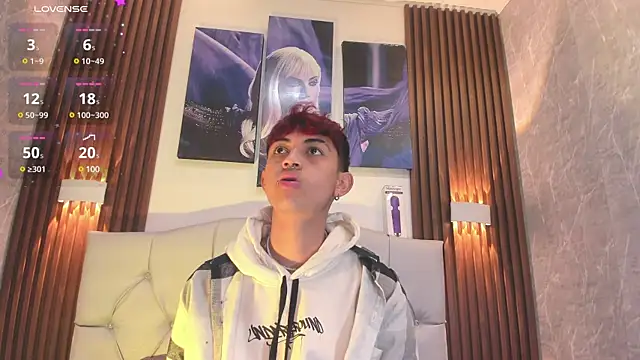 Snapshot of Allen_Starck chatting on February 4, 12:11 pm Allen Starck online show from February 4, 12:11 pm