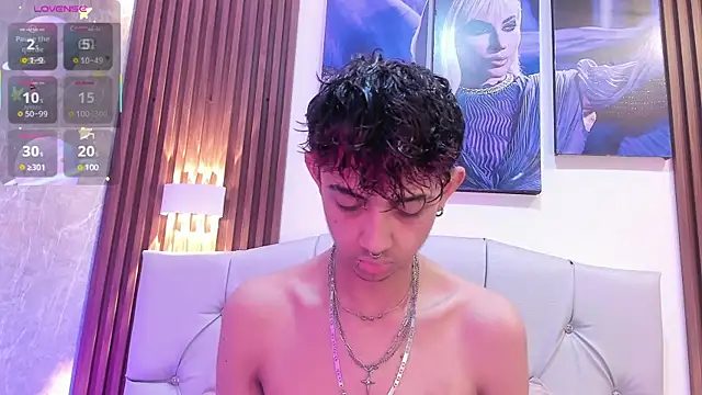 Snapshot of Allen_Starck chatting on February 20, 3:19 pm Allen Starck online show from February 20, 3:19 pm