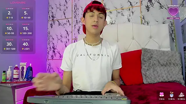 Snapshot of Allen_Starck chatting on March 5, 4:56 am Allen Starck online show from March 5, 4:56 am