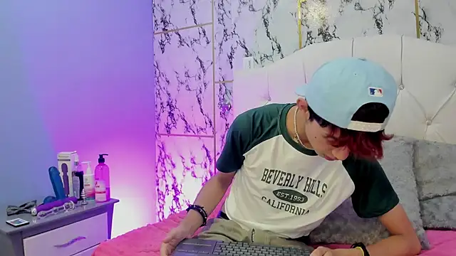 Snapshot of Allen_Starck chatting on March 12, 5:02 am Allen Starck online show from March 12, 5:02 am