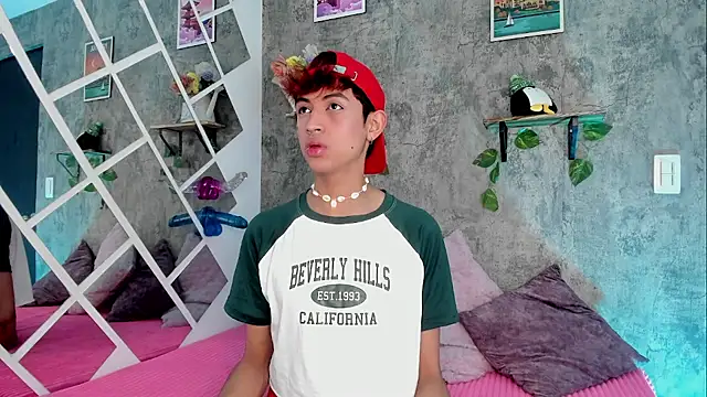 Snapshot of Allen_Starck chatting on March 18, 4:58 am Allen Starck online show from March 18, 4:58 am