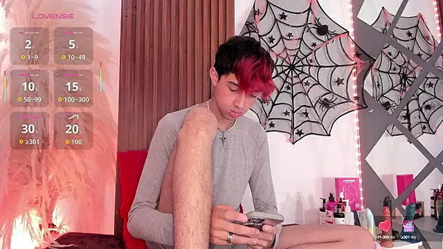 Snapshot of Allen_Starck chatting on October 12, 3:22 pm Allen Starck online show from October 12, 3:22 pm