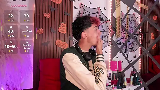 Snapshot of Allen_Starck chatting on October 17, 2:04 am Allen Starck online show from October 17, 2:04 am