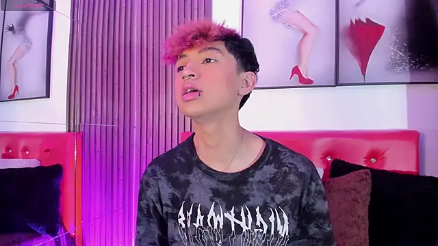 Snapshot of Allen_Starck chatting on October 28, 1:53 am Allen Starck online show from October 28, 1:53 am