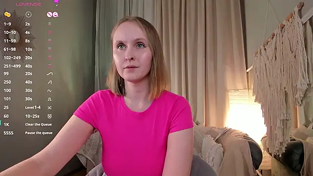Snapshot of Agatha_Mott chatting on March 8, 6:26 pm Agatha Mott online show from March 8, 6:26 pm