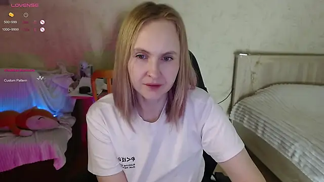 Agatha Mott online show from November 3, 3:08 am