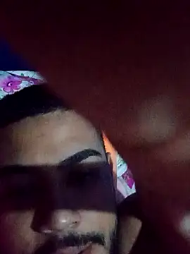 Snapshot of Elgroney23 chatting on December 4, 1:15 am Elgroney23 online show from December 4, 1:15 am