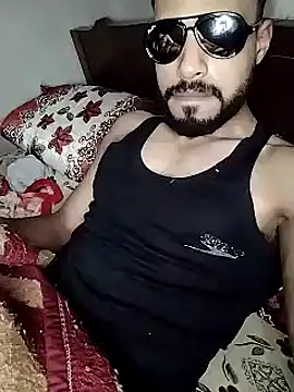 Snapshot of mahmod_d chatting on February 5, 6:02 am mahmod d online show from February 5, 6:02 am