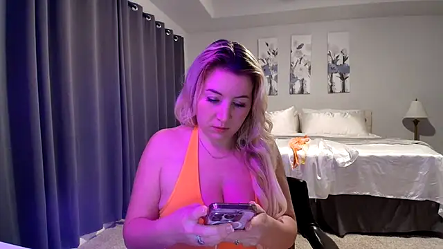 Snapshot of kaliii_jones chatting on November 30, 2:59 am kaliii jones online show from November 30, 2:59 am