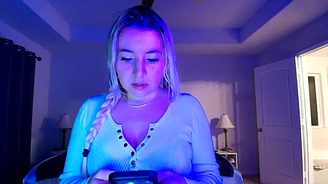 kaliii jones online show from April 12, 4:06 am