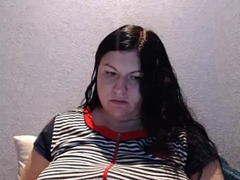 KiraSwee online show from October 10, 6:07 pm