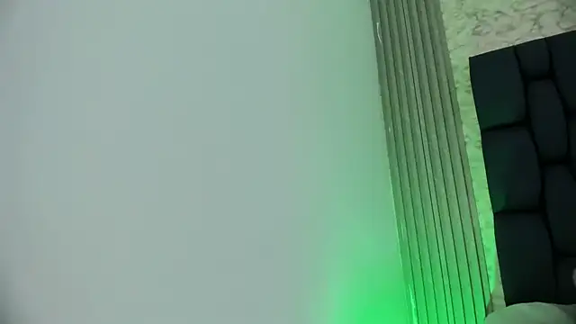 Ashlyaurora online show from March 24, 4:28 am