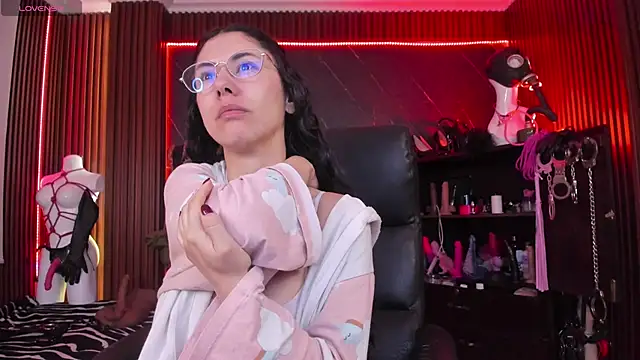 XiaQueen online show from December 15, 11:58 am