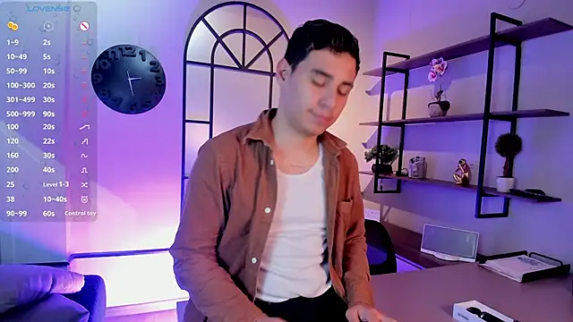 Snapshot of Gabriell_ramirez chatting on October 1, 4:07 am Gabriell ramirez online show from October 1, 4:07 am